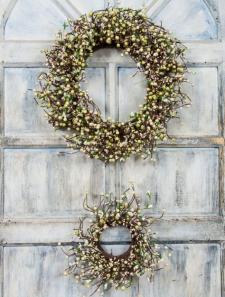 MIXED BERRY WREATH W/PARCHMENT FLOWERS, SET OF 2,  10 IN. RI
