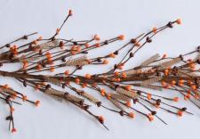 BROWN BURLAP AND RICE BERRY GARLAND. 57 IN., HW., BROWN, ORA