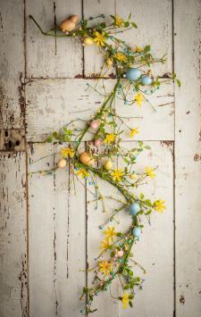 EGG, MIXED BERRY  AND FORSYTHIA GARLAND, 5 FEET, BLUE, YELLO