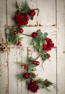 RED PEONY/ORNAMENT GARLAND WITH RED BERRIES & PINE CONES, HW